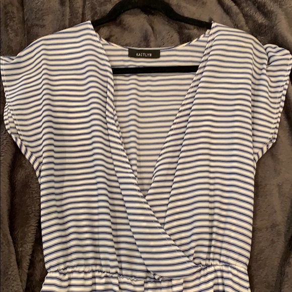 Striped romper with detailing - Picture 4 of 4